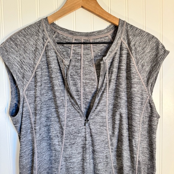 Athleta Pacifica Heather Gray Athletic 1/2 Zip Tank Women’s Size XL - Picture 3 of 10